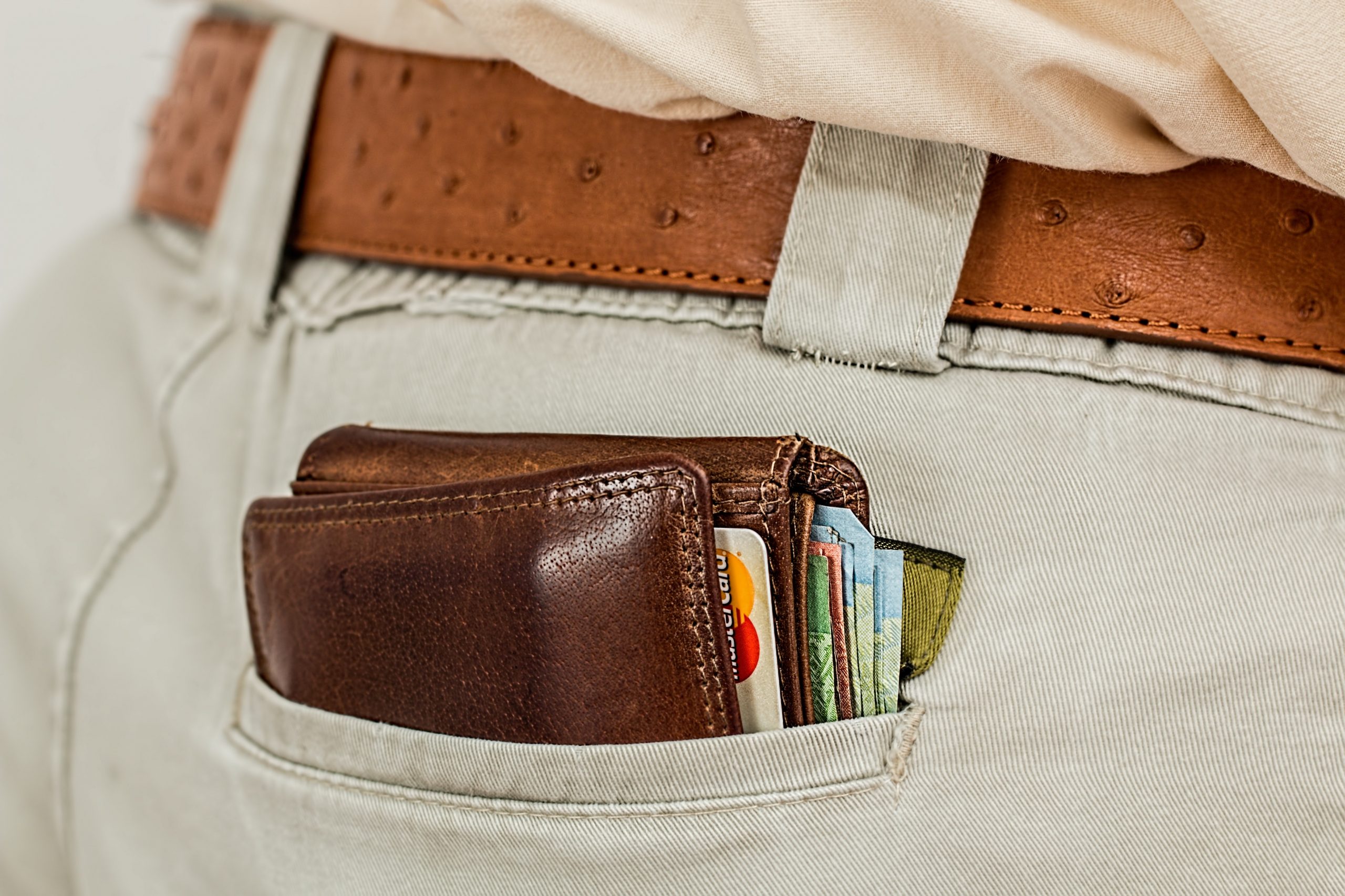 How To Save Money While Shopping For Clothes