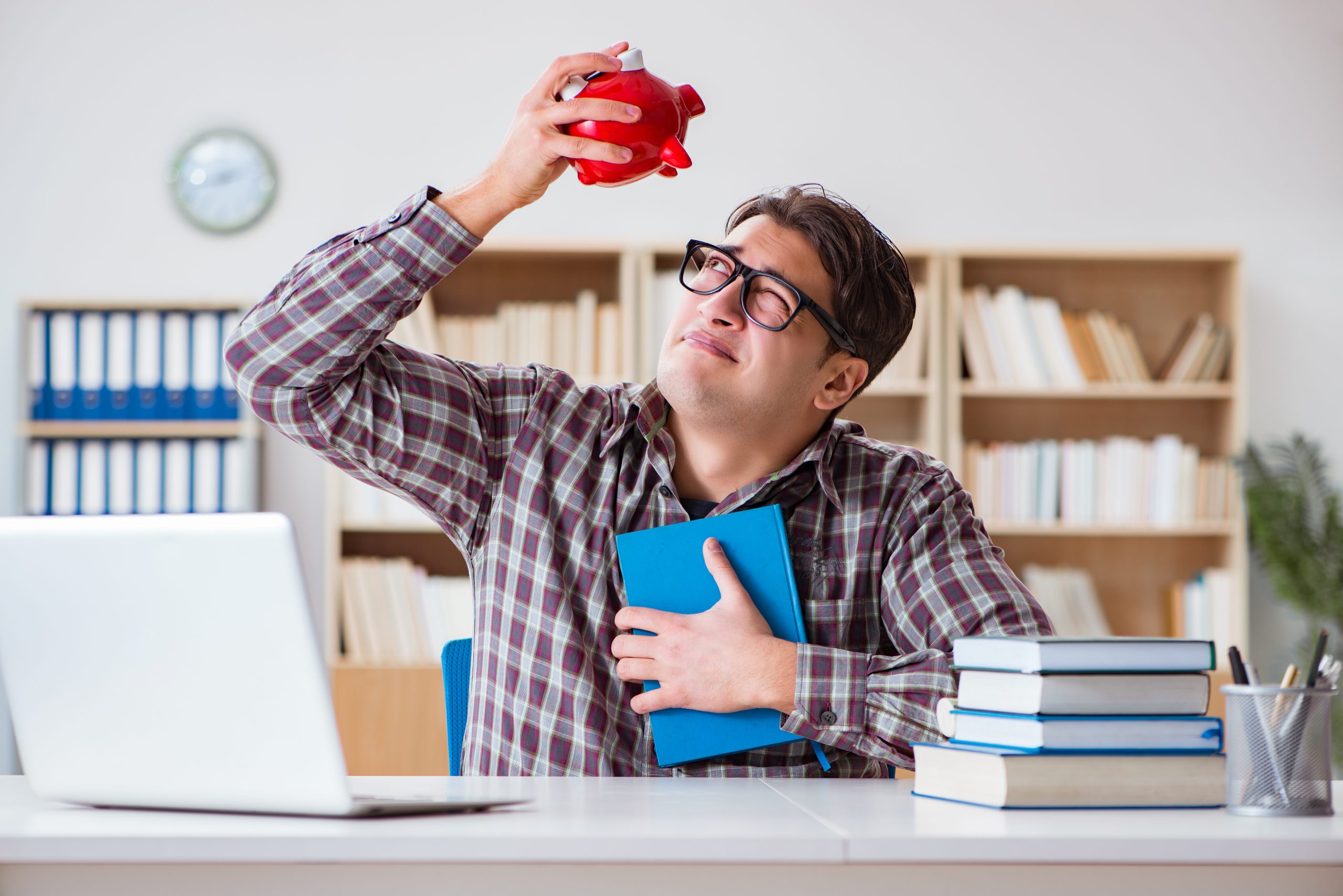 Options for Saving Money on Textbooks